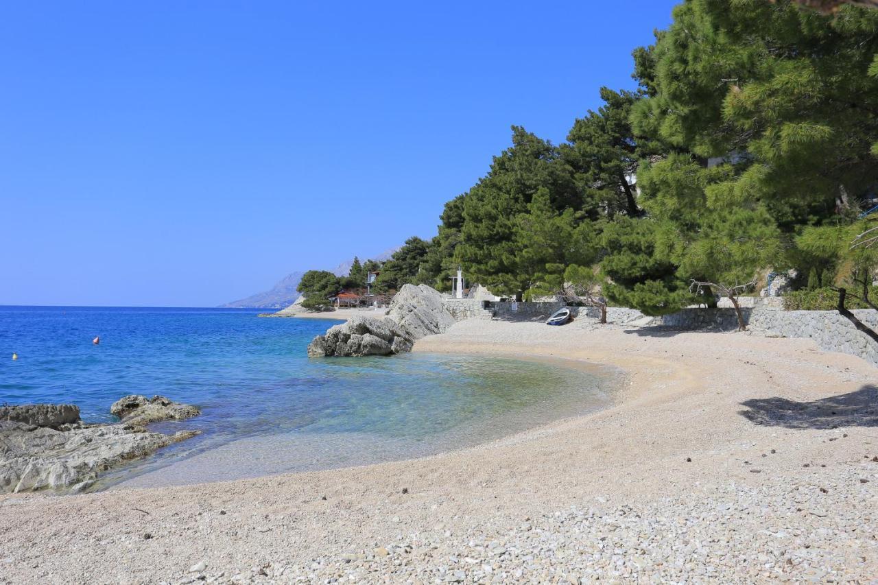 Apartments By The Sea Brela, Makarska - 2718 Kültér fotó