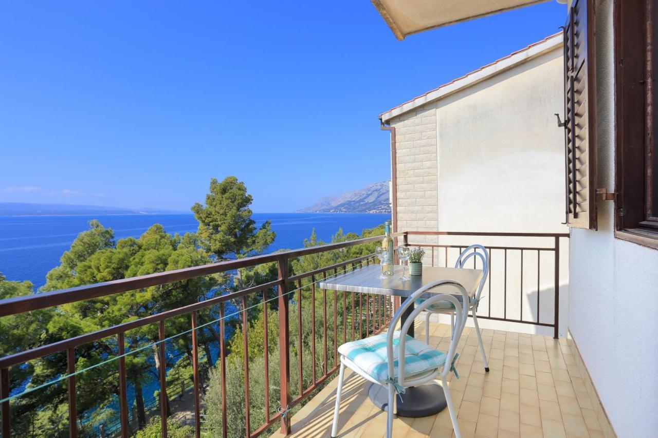Apartments By The Sea Brela, Makarska - 2718 Kültér fotó